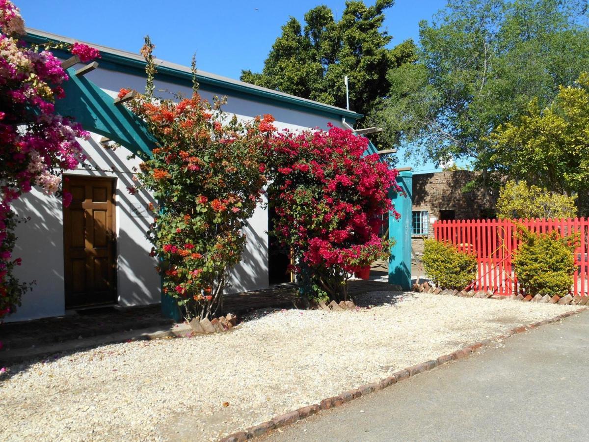 Obesa Lodge Graaff-Reinet Exterior foto
